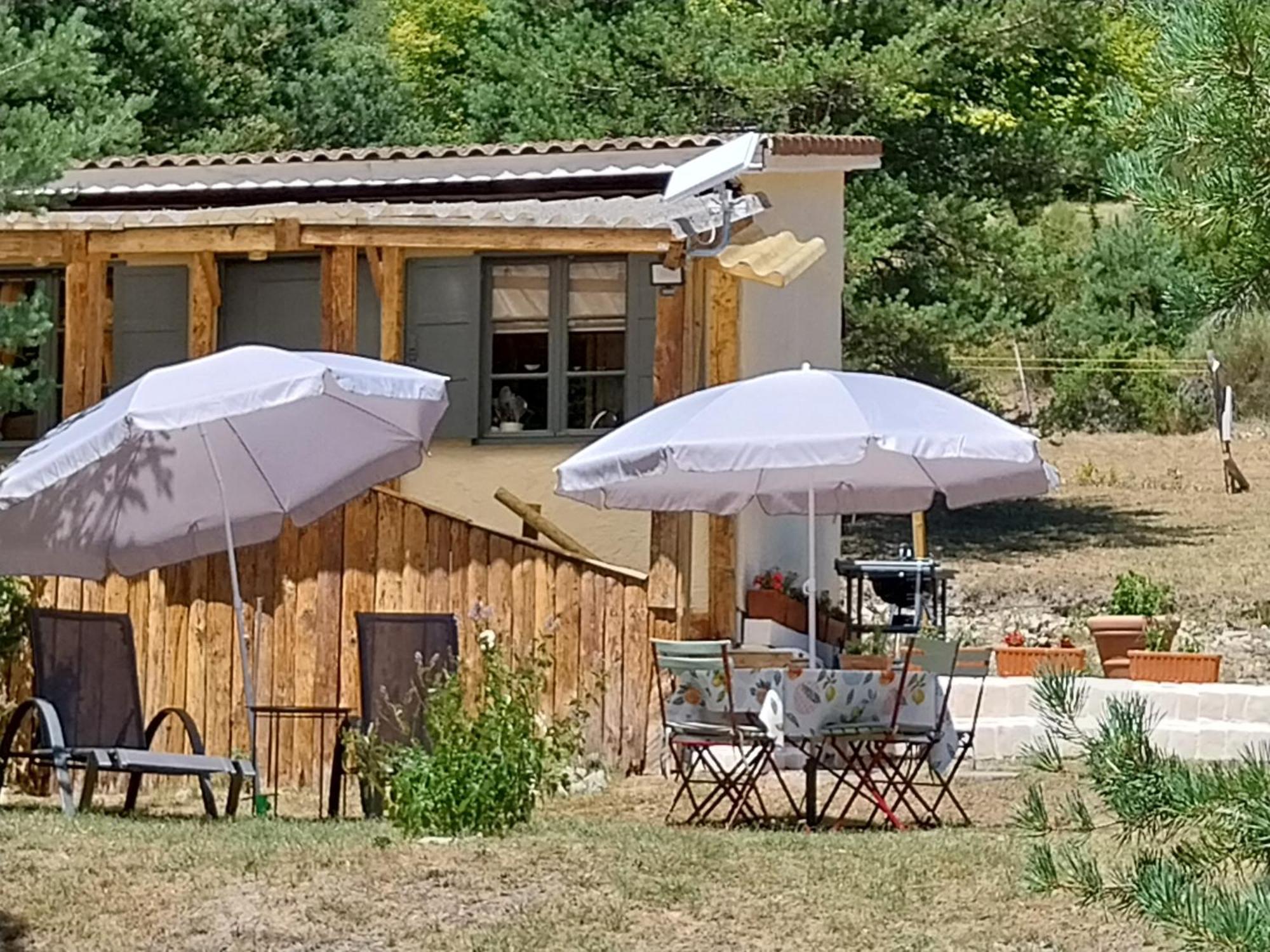 Petit Studio Dans La Prairie Saint-Auban  Exterior photo
